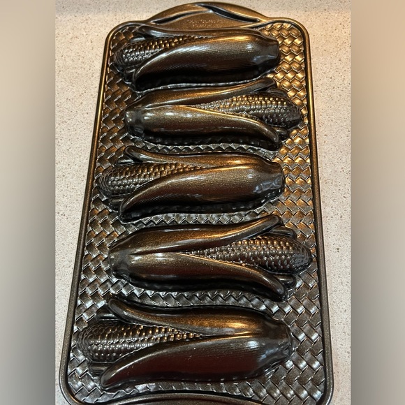 Nordic Ware 🆕 Corn Cakes Baking Pan 2 cup capacity 🇺🇸 USA manufactured - Picture 4 of 7